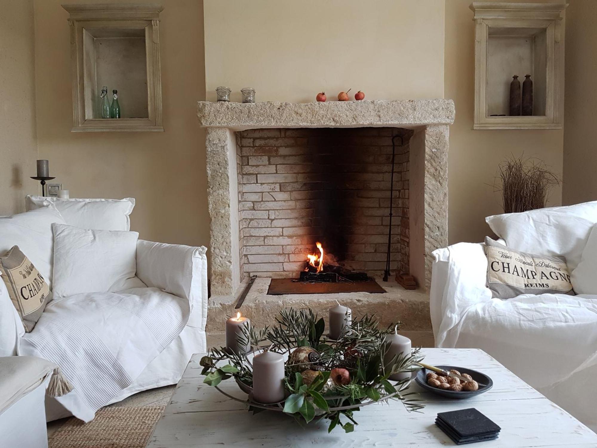 Fontaine De Cerier Bed & Breakfast Кастийон-дю-Гар Екстериор снимка